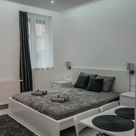 Luxury Pearl Residence Budapest Esterno foto